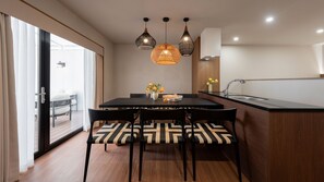 Penthouse | Private kitchen | Microwave - Maison de Denbast (Busan)