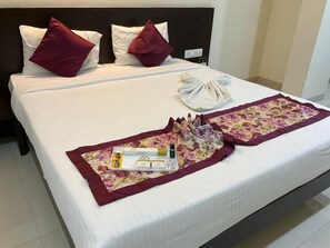 Free WiFi - THE HOTEL RELAX  (Kankavali)