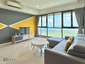 Deluxe-Apartment, 2 Schlafzimmer, Bergblick | Wohnbereich