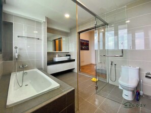 Bathroom - Iskandar Residence by My Cozy (Iskandar Puteri)