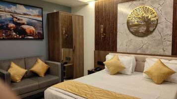 Deluxe Double Room, Garden View