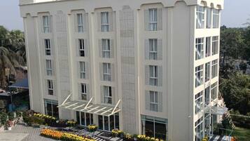 Deluxe Double Room, Garden View | Exterior