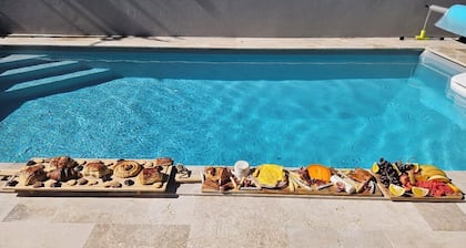 La Villa CAPUCINE avec piscine au sel chauffĂ©e â Saint-Gilles-les-Bains