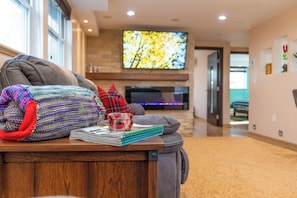 Living area - Mountain-Lake Getaway with Hot Tub (Albrightsville)