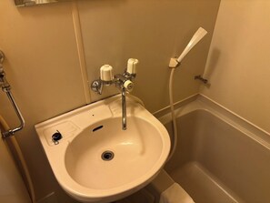 Standard-Einzelzimmer, Raucher | Badezimmer