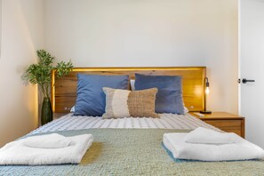 2 bedrooms, iron/ironing board, WiFi, bed sheets - Skyframe | Mountain Views & Relaxed Living (Halls Gap)