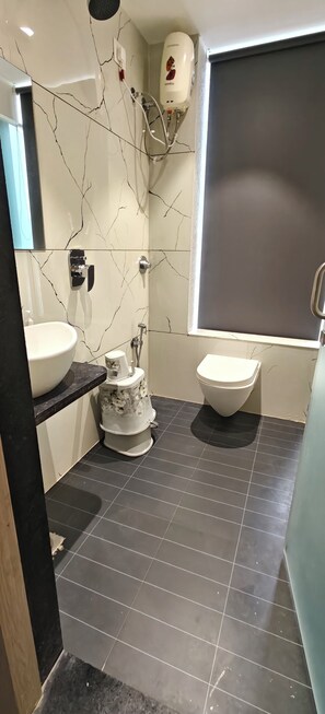 슈피리어 더블룸 또는 트윈룸 | 욕실 | 타월, 비누, 샴푸