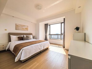 Superior Triple Room, Multiple Beds, Non Smoking, City View - Tyms 3BR 2BA Residence Yucui Shanghai (Shanghai)