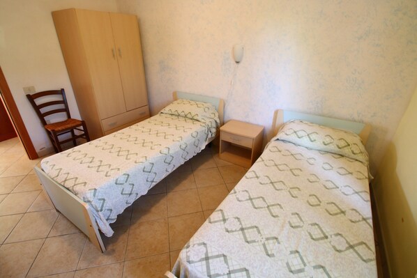 Classic House, 2 Bedrooms - Beachside Holiday Home in Ricadi (Ricadi)