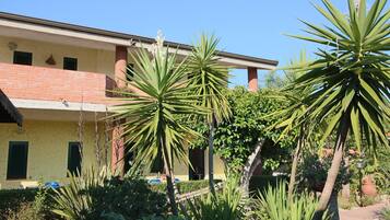 Classic House, 2 Bedrooms | Exterior