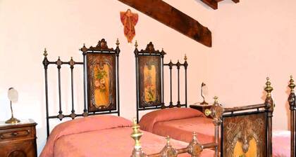 Farmhouse in Tuscany With Pool & Valley Views