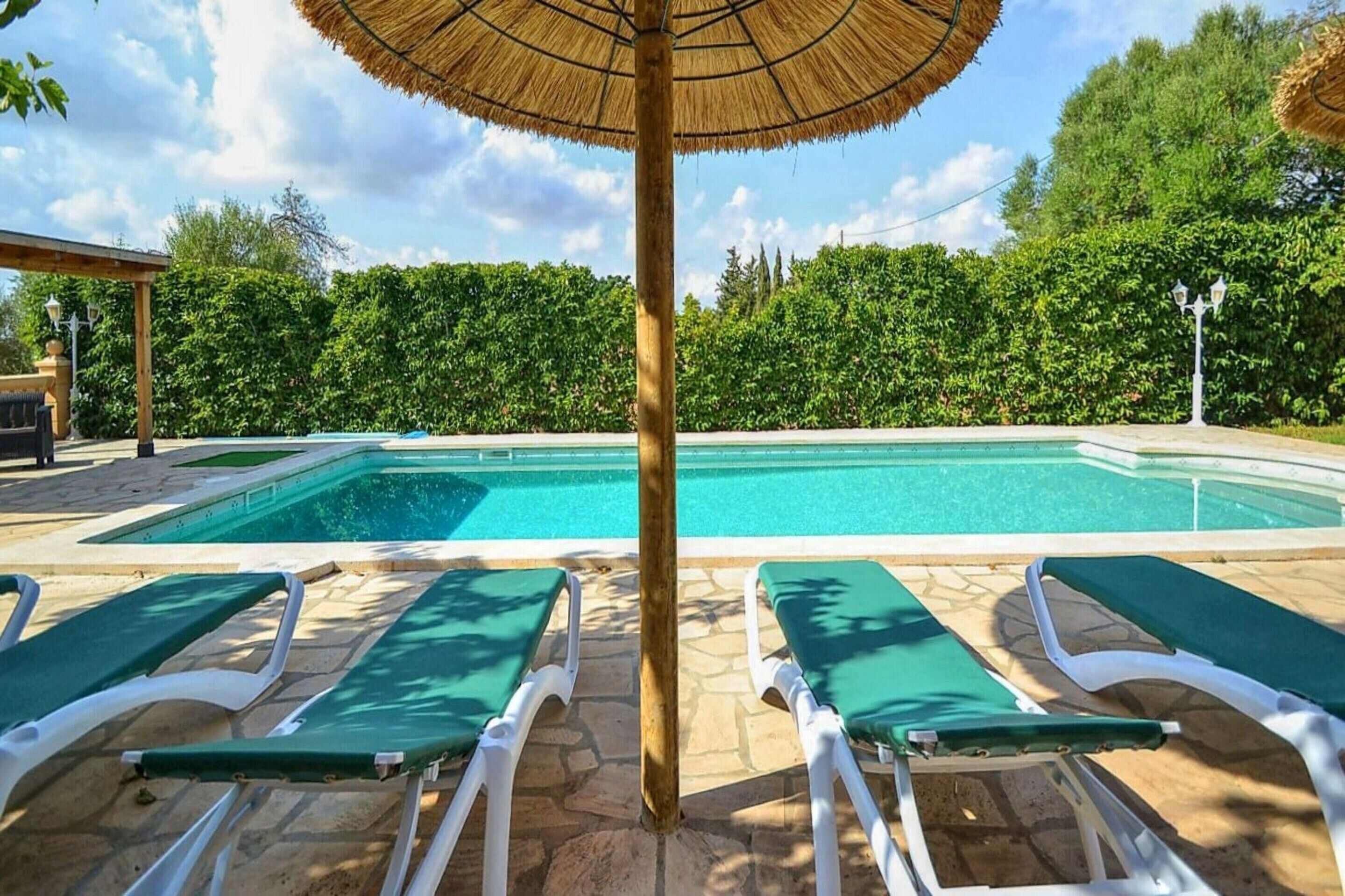 Rumah Klasik, 3 kamar tidur | Kolam renang