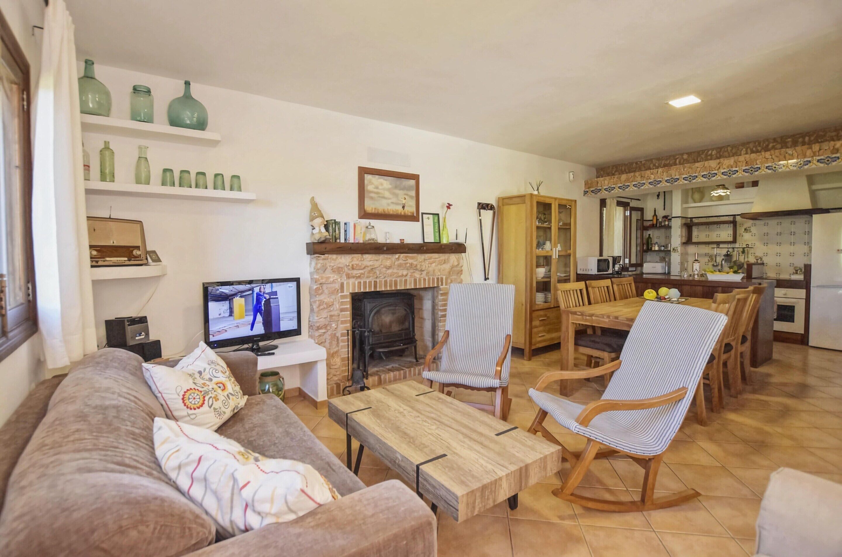 Comfort House, 3 Bedrooms | Living room