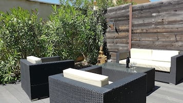 Classic Villa, 3 Bedrooms | Balcony