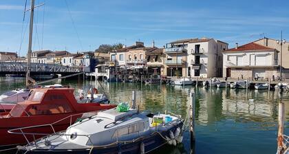 Villa Alba: Sunlit Comfort in Lirac
