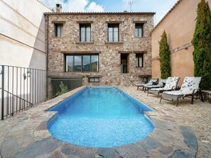 Indoor pool, outdoor pool