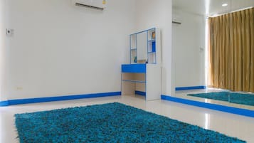 Villa, 4 Bedrooms, Smoking, Private Pool | Interior