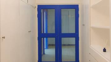 Villa, 4 Bedrooms, Smoking, Private Pool | Interior