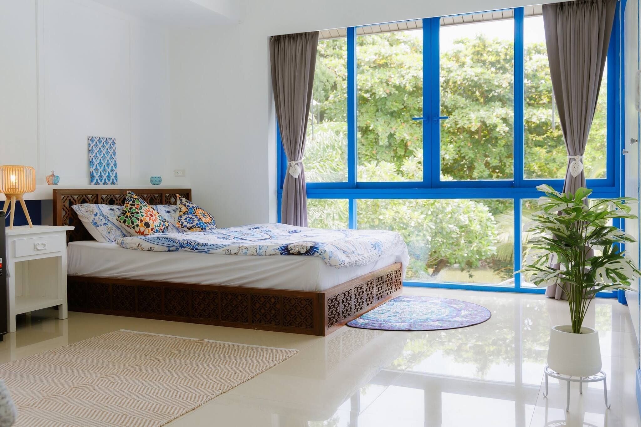 4 bedrooms