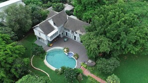 Villa, 4 hálószobával, dohányzó, privát medence | Külső rész