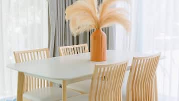 Villa, 4 Bedrooms, Smoking, Private Pool | Dining room