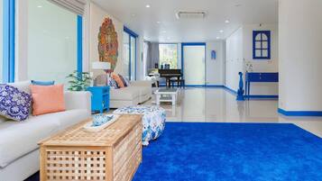 Villa, 4 chambres, fumeurs, piscine privée | Salle de séjour