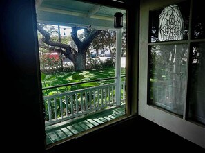 Interior - 3-bedroom bed & breakfast Naalehu 2 persons per room 3 night min  breakfast inc. (Naalehu)