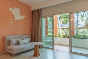 Living area - Iberostar Waves Punta Cana (Punta Cana)