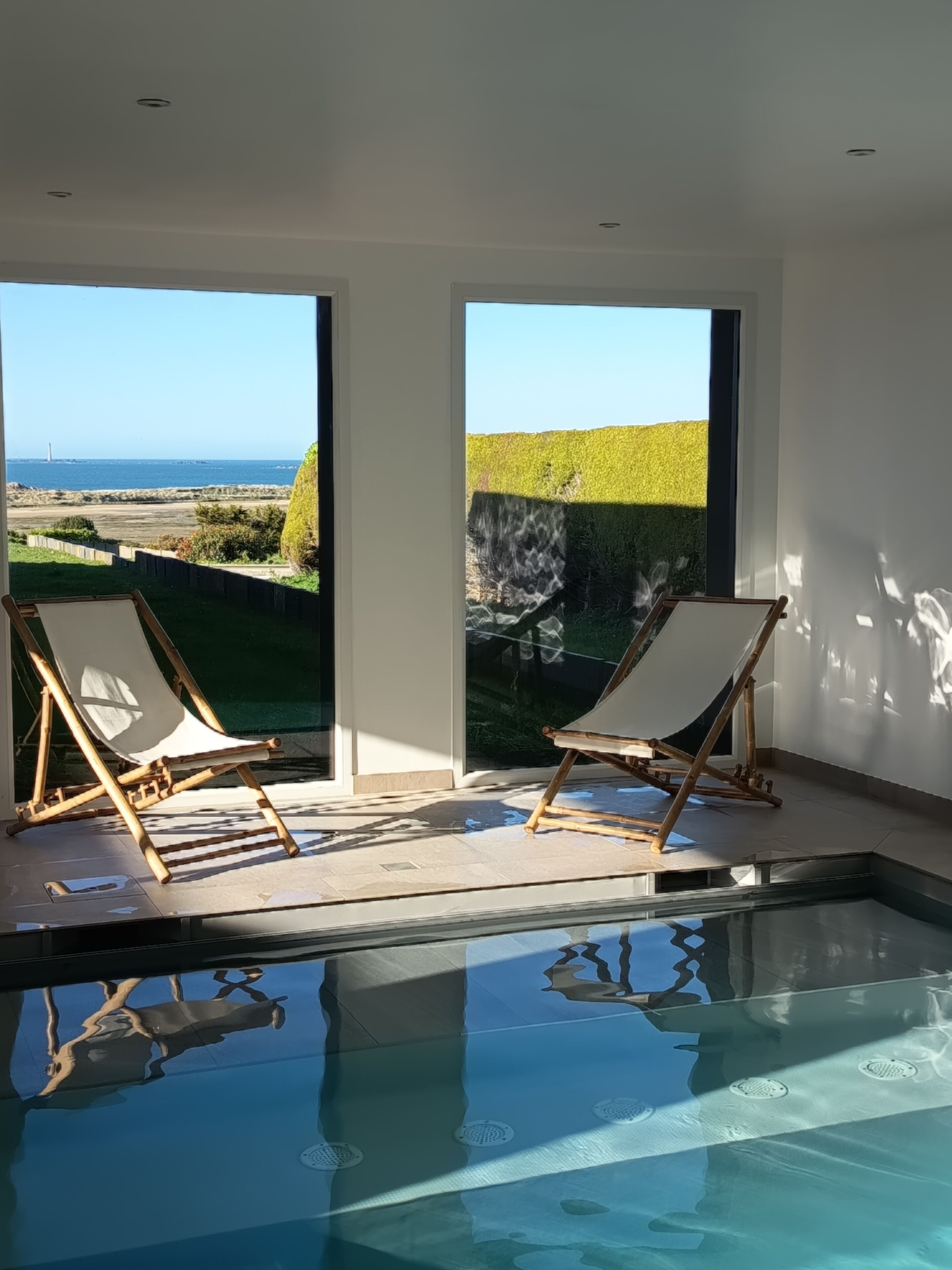 Inomhuspool och uppvärmd pool