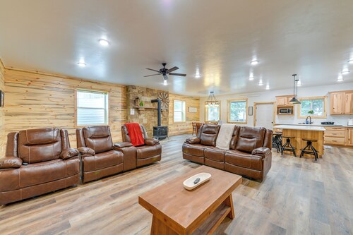 Covered Patio, Creek & Mtn Views: Afton Nature Hub