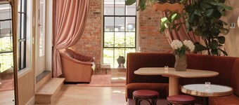 Charming bed & breakfast in delightful Kansas City with cozy vibes