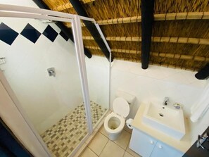 Apartamento luxo, vista para o oceano | Banheiro