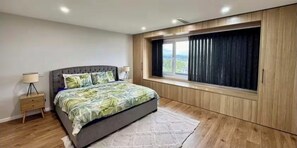 4 dormitorios, tabla de planchar con plancha, wifi y ropa de cama