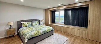 Luxury modern house , Free parking , Pet alow