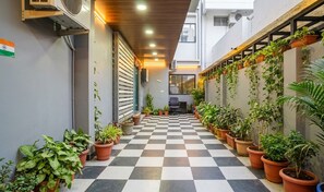 Interior entrance - Hotel Moon Light  (Indore)