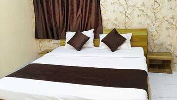 Deluxe Double Room, City View