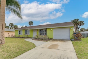 Exterior - Screened Porch + Patio: Group Getaway in Palm Bay! (Palm Bay)