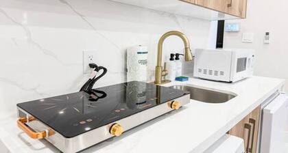 Promo Deal. Comfy Stay Near Hard Rock Stadium.