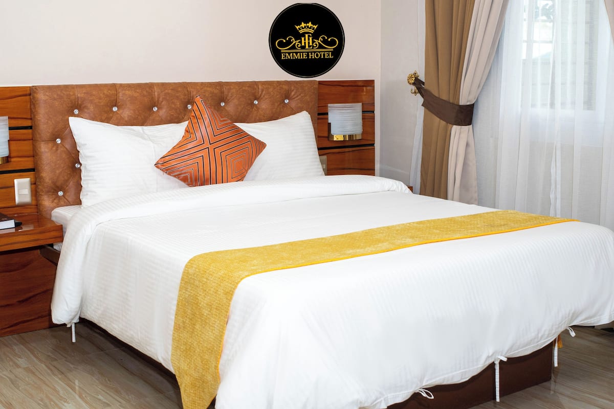 Kolmen hengen deluxe-huone, tupakointi kielletty