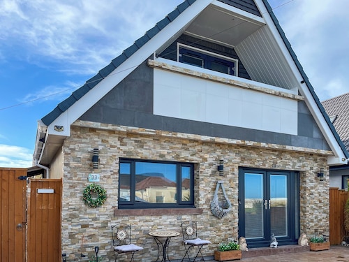 The Apartment at Sea Breeze - UK51255