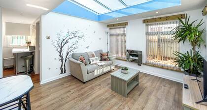 The Apartment at Sea Breeze - UK51255