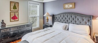 Screened Porch + Pool Access: Longs Golf Getaway