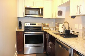 Private kitchen - Charming and Comfy Getaway Minutes from Downtown (Detroit)