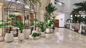 Lobby - Hotel Almirante Cartagena Colombia (Cartagena)