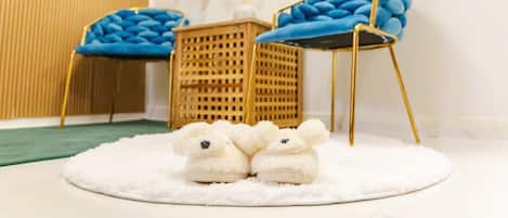 Habitación doble clásica, vista a la ciudad | Interior