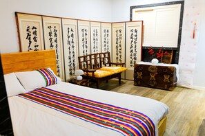 Lyxigt dubbelrum - utsikt mot staden