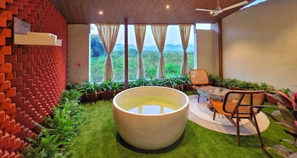 LaFiesta Resort By Greenleaf Aqua