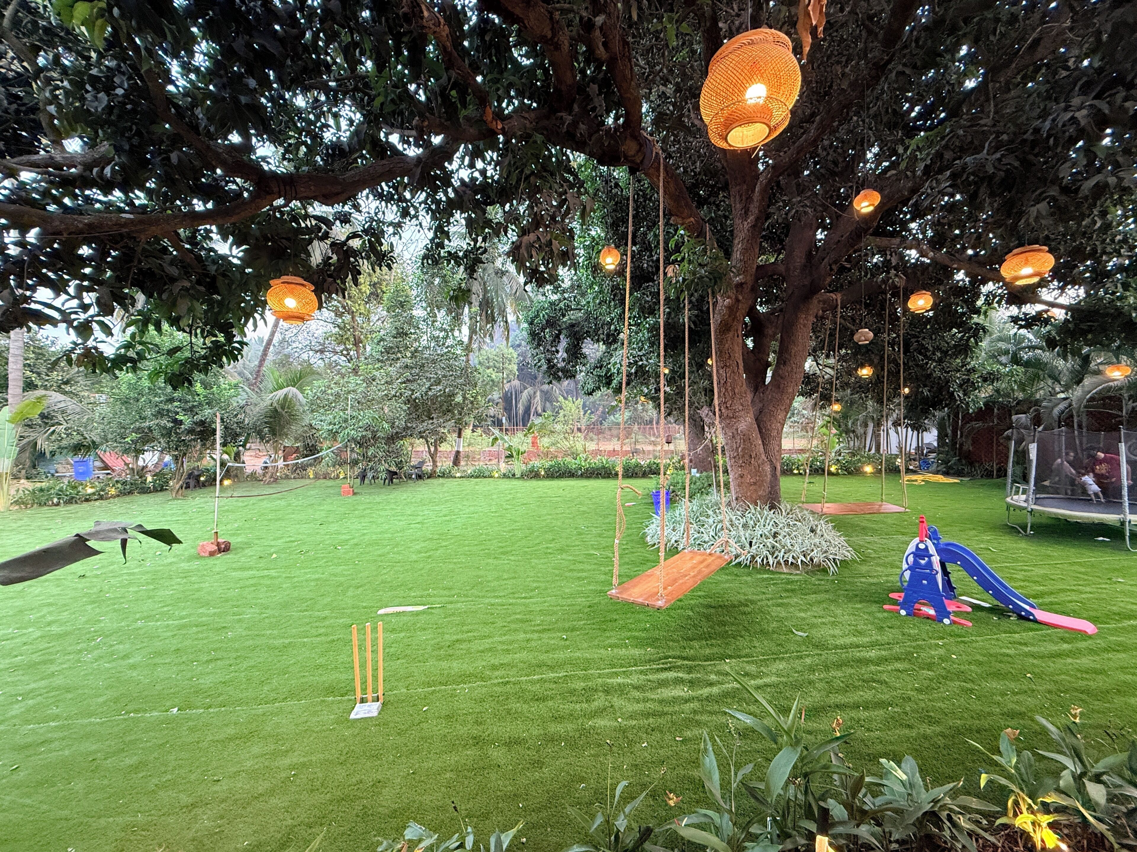 Children’s play area – outdoor