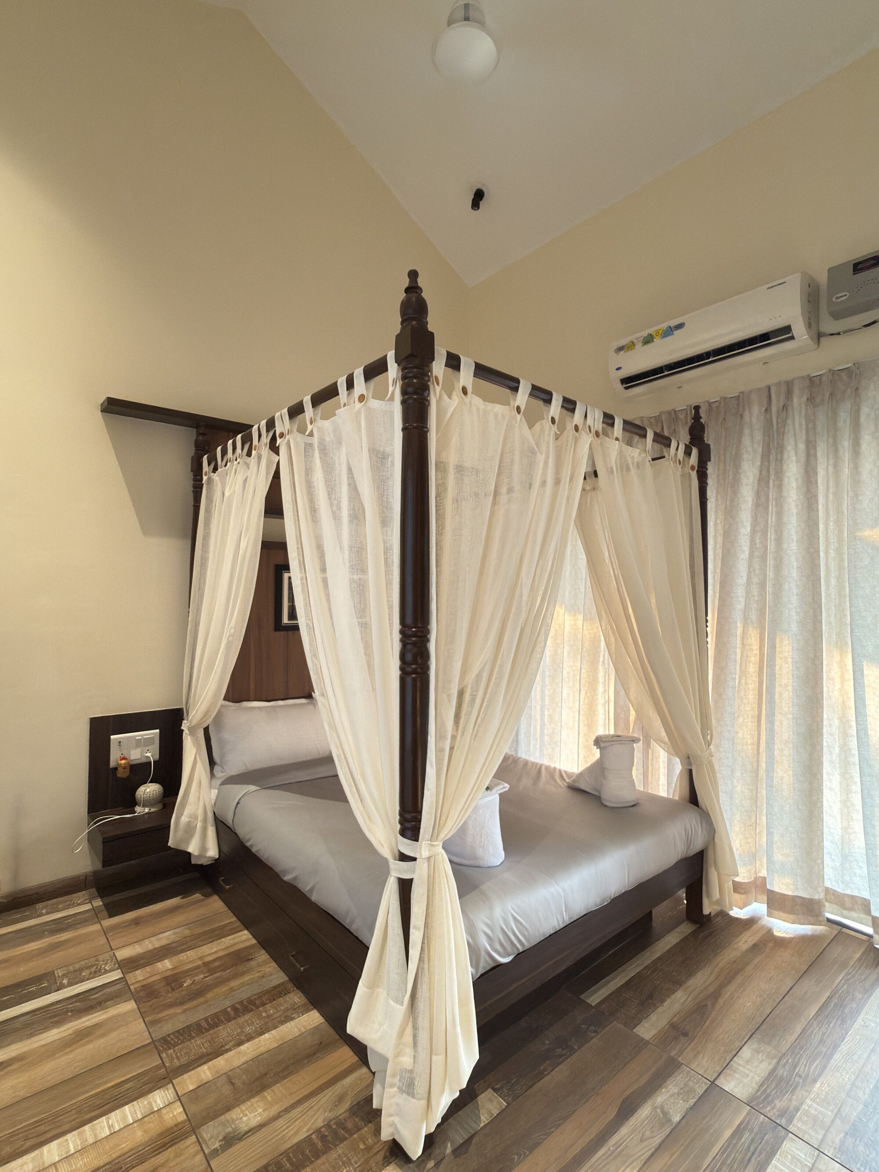 Single Room, Balcony, Garden View