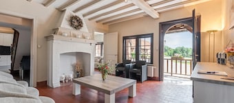 Cosy farmhouse in a rural location